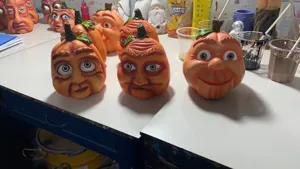 Halloween funny pumpkin head decoration resin sculpture for outdoor garden party yard spooky decor prop