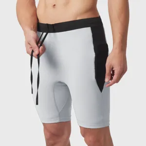 Short de compression de sport pour homme avec poches et cordon pour course et entraînement.
