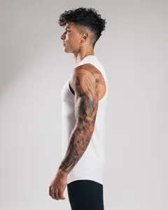 Heren katoenen mouwloze fitness tanktop, losse sportshirt voor de zomer training.