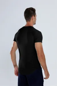 Rückansicht Detail des schwarzen Herren schnelltrocknenden Sport T-Shirts atmungsaktiv.