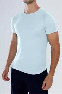Hellblaues atmungsaktives Mesh Schnelltrocknend Herren Sport T-Shirt fuer Fitness und Laufen