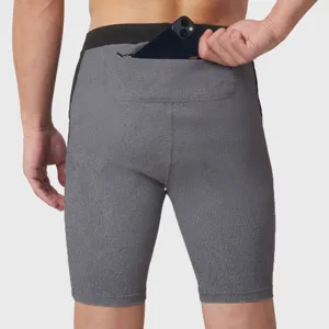 Short de course homme détail gris fitness vetement de sport respirant seche vite