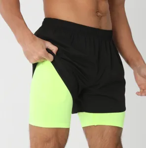 Shorts de sport 2-en-1 pour homme course séchage rapide respirant fitness entraînement.