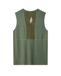 Men's breathable mesh athletic tank top back detail showing quick-dry fabric and logo.