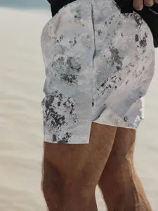 Men's summer camo casual sports shorts quick dry breathable beach vacation shorts detail view.