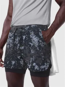 Short de sport camouflage numérique 2-en-1 pour homme avec doublure élastique pour fitness.