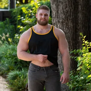Camiseta sin mangas de fitness para hombre detalle, transpirable secado rápido negro.