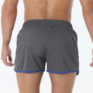 Pantaloncini sportivi da uomo in rete traspirante grigio scuro con bordo blu.