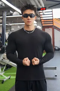 Herren Langarm schwarzer Strickpullover Slim Fit Freizeit Basisschicht Top für Herbst Winter.