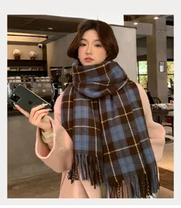Echarpe classique à carreaux bleu et marron pour femme franges douces mode hivernale