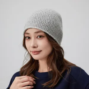 Bonnet tricoté en mélange de laine femme automne hiver unicolore mode casual style quotidien