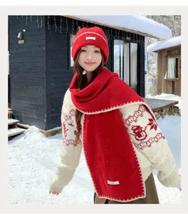 Korean style autumn winter warm knitted hat and scarf two-piece set for women daily commute.