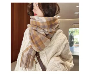 Thickened plaid scarf for women, soft cashmere-feel winter neck warmer and stylish shawl.