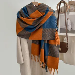 Blau orange karierter dicker Winterschal mit Fransen, kuscheliger warmer Damenschal.