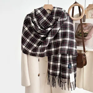 Écharpe classique à motifs écossais et franges hiver chaud rétro imitation cachemire