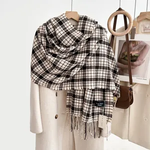 Écharpe à carreaux imitation cachemire avec franges, tour de cou rétro chaud d'hiver femme.