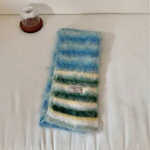 Koreanischer flauschiger gestreifter warmer kuscheliger Strickschal für Damen im Winter