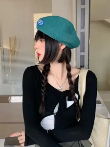 Women's green knitted beret autumn winter retro painter hat stylish street fashion accessory