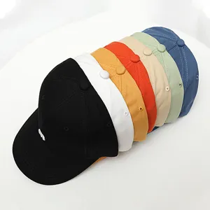Unisex 3D embroidered baseball cap, stylish curved brim sun hat for casual summer wear.