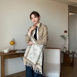 Winter warm double-sided knitted scarf shawl cute cat pattern thick core-spun yarn wrap