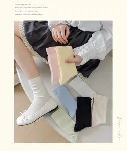 Sommer dünne atmungsaktive Netz-Mittelsocken für Damen, einfarbig lässig, weich.