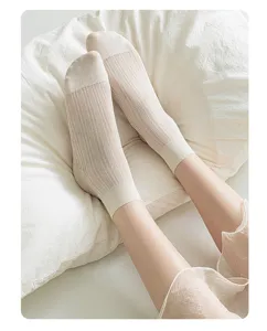 Damen atmungsaktive Netz-Kurzsocken, bequeme Sommer einfarbige Freizeitsocken für Damen.
