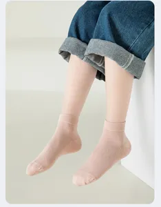 Atmungsaktive Mesh Kinderkurzsocken in Rosa, perfekt für den Sommer und Frühling.