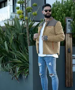 Stilvolle Herren Steppjacke Outdoor Freizeit Wintermantel mit kontrastierendem Kragen.