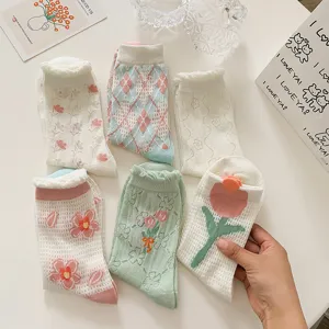 Damen Süße Tulpe 3D Blume Wadensocken Baumwolle Atmungsaktiv Floral Rautenmuster Netzsocken Für Frühling Sommer