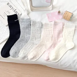 Damen Ballett Stil Mittelhohe Socken Süße Spitze Bogen Netz Hohl Slouchy Socken Atmungsaktive Baumwollmischung Socken Für Sommer