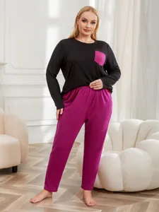 Plus size black long sleeve loungewear set with magenta pocket for cozy autumn winter relaxing.