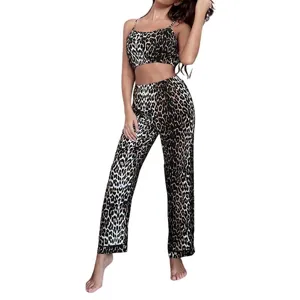 Leopardenmuster Pyjama Set für Damen, sexy zweiteiliger Spaghettiträger-Top und lange Hose.