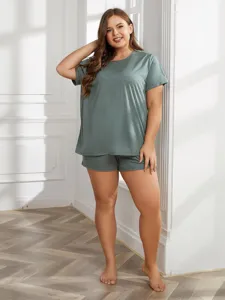 Conjunto de pijama de talla grande para mujer, top de manga corta y pantalones cortos.