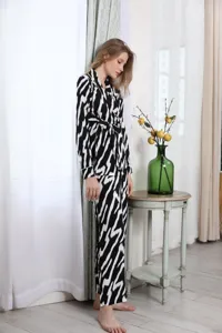 Damen Langarm Pyjama Set mit Zebramuster Nachtwäsche bequem Hausanzug zweiteilig elegant