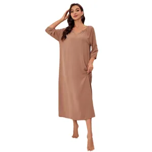 Comfortable women's long-sleeve casual nightgown loungewear dress for autumn indoor daily wear.