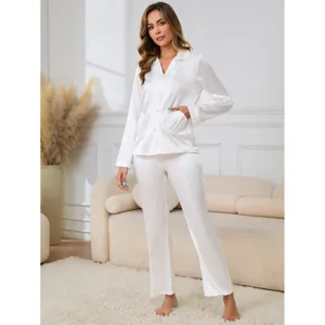 Damen Satin Seide Langarm Pyjama Set, elegante weiße Hausbekleidung für komfortablen Schlaf.