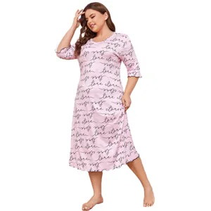 Grande taille chemise de nuit rose manches courtes imprimé love, robe de nuit ample femme.