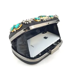 Élégant sac de soirée pochette noir en strass avec cristaux verts pour femmes fête de mariage.