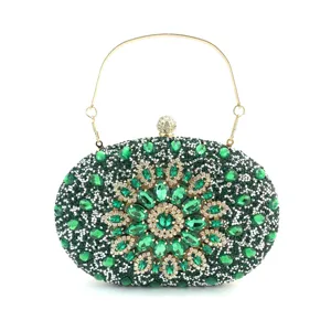 Κομψή πράσινη βραδινή τσάντα clutch με στρασάκια και χρυσό χερούλι για πάρτι γυναίκες.