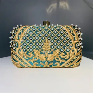 Bolso de Noche Retro Bordado con Perlas Artificiales para Mujer Elegante Cartera de Mano de Satén Floral para Boda Banquete Fiesta Bolso con Cierre de Metal
