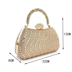 Elegante bolso de mano de noche con pedrería y asa superior para bodas y fiestas formales.