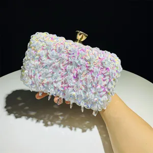 Schitterende pailletten kralen avondtas clutch met kristallen en gouden sluiting voor dames