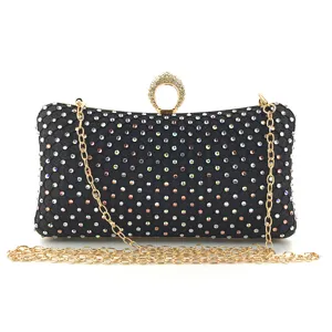Schwarze Strass Abendtasche mit Goldkette und Ringverschluss für elegante Frauen Party