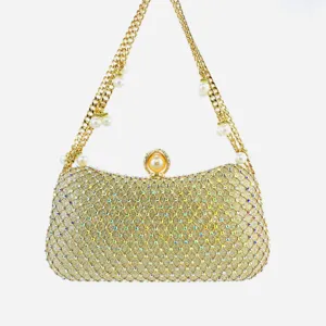Κομψή χρυσή βραδινή τσάντα clutch με λαμπερή αλυσίδα από πέρλες για γυναικείο πάρτι.
