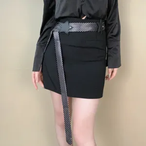 Cintura da donna elegante a pois con stelle design unico accessorio di moda nero