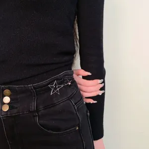 Minimalistische Stern Taillenschnalle für Damen, trendiger Jeans-Verschluss und Mode Accessoire.