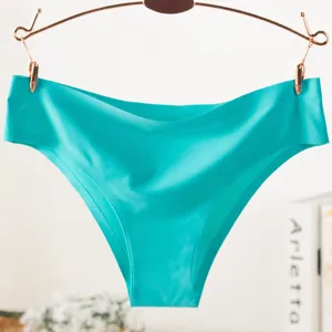 Seamless ice silk women brief detail, comfortable low waist panty with clean edge design.