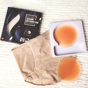 Set di cuscinetti per glutei in silicone con biancheria modellante senza cuciture.