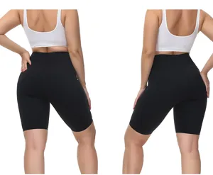 Detailansicht Damen hochtaillierte schwarze Fitness Yoga Shorts, elastische Sport Sporthose.
