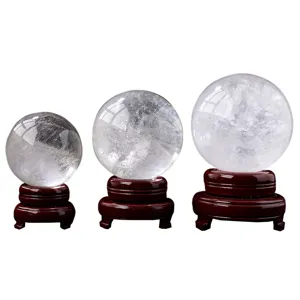 Natürlicher klarer Quarz Kristallkugel Heilungsenergie Feng Shui Ball mit Holzbasis